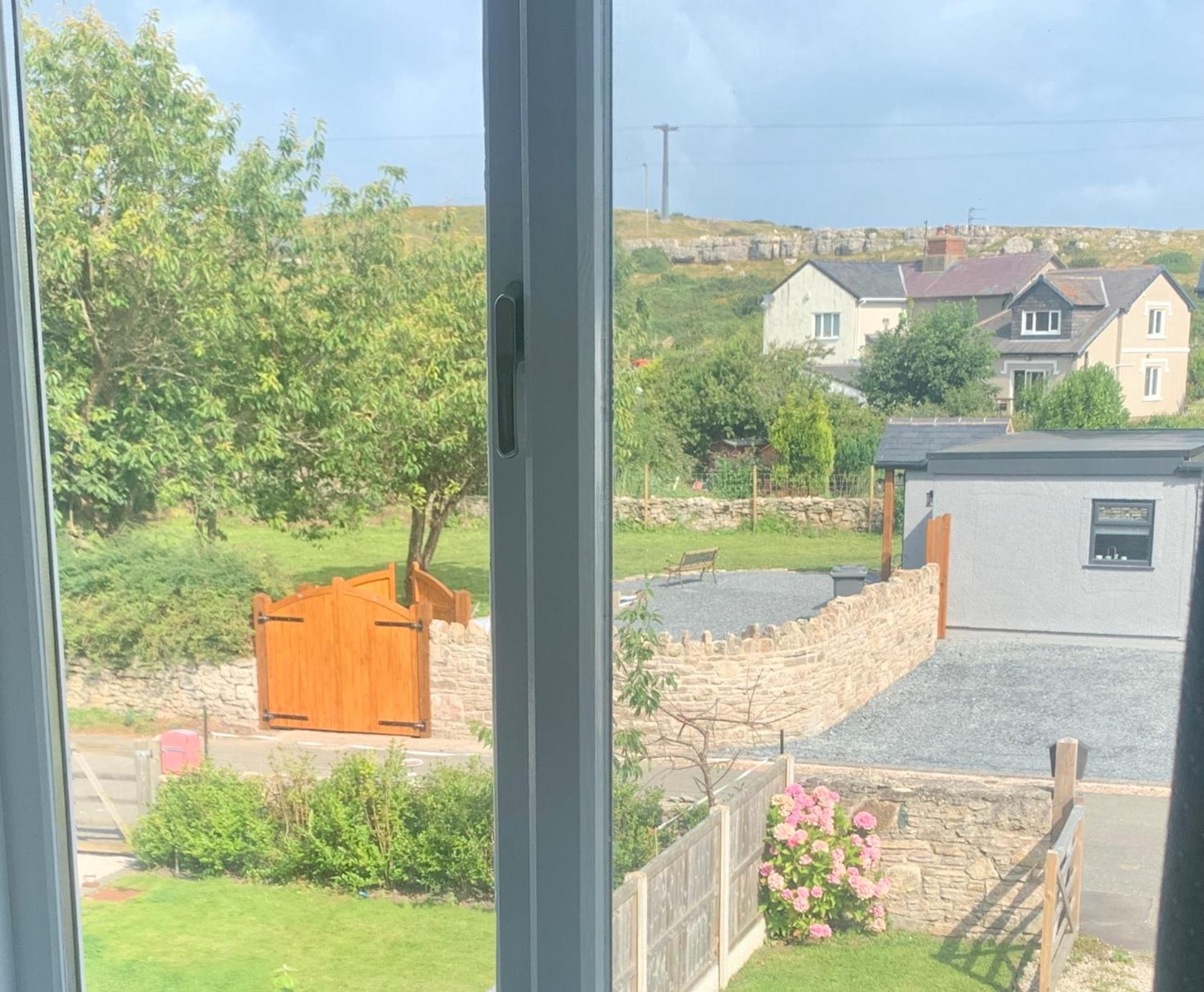 Great Orme Cottage, The Great Orme, ランディドノー エクステリア 写真